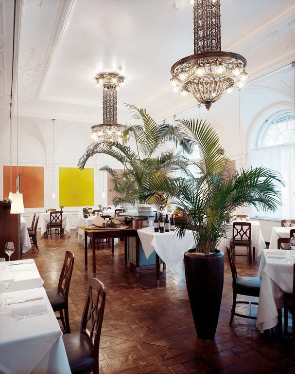 Hotel Greif, A Member Of Design Hotels Bolzano Ngoại thất bức ảnh