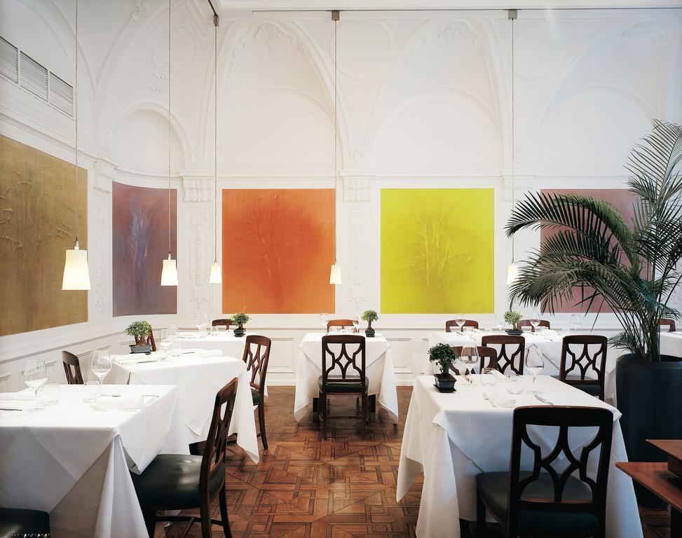 Hotel Greif, A Member Of Design Hotels Bolzano Ngoại thất bức ảnh